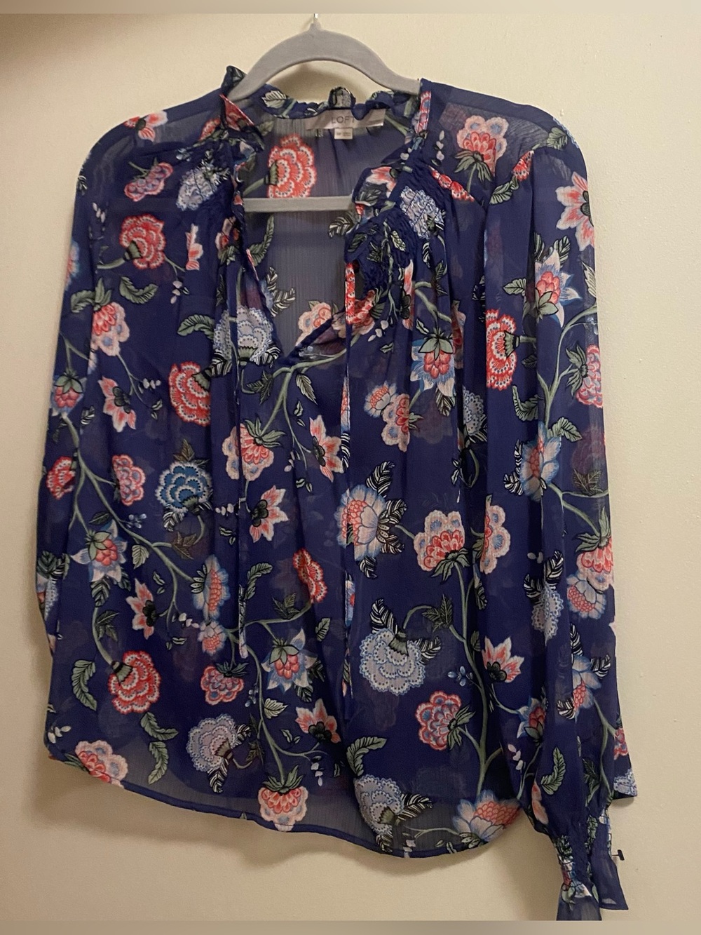 Loft Womens MP M Medium Petite Top Blouse Sheer Navy Dark Blue Floral Boho